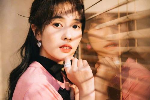 白鹿明星吃瓜视频大全,揭秘娱乐圈幕后趣闻