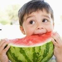 情侣头像娃娃吃瓜,情侣头像娃娃的甜蜜吃瓜瞬间