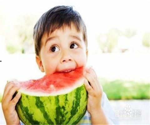 吃瓜聚集情感漠视,情感聚集与情感漠视的矛盾现象